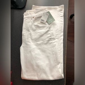 H&M Wide leg High Waist white jeans Size 6